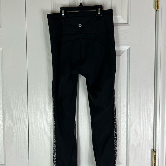 Lululemon Womens Cropped Leggings Size 4 - Picture 2 of 3